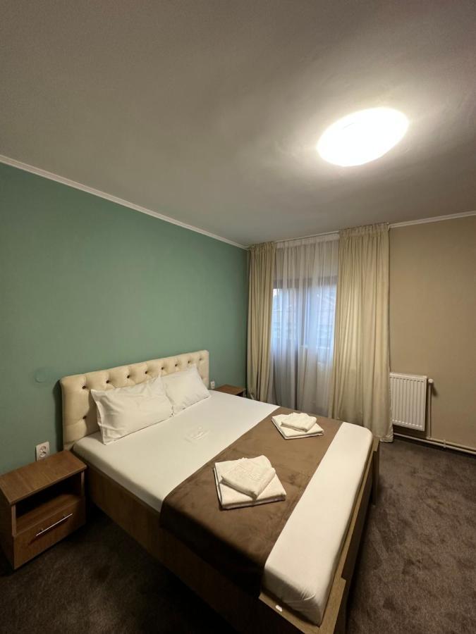 Hotel Freedom&Relax Buzau Exterior foto