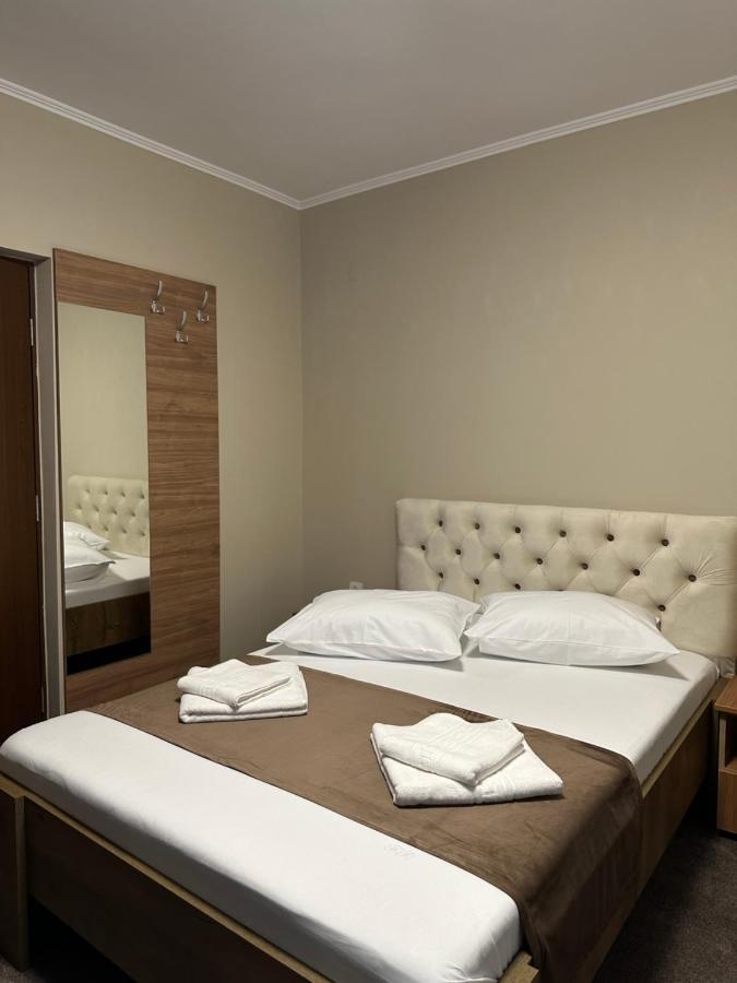Hotel Freedom&Relax Buzau Exterior foto