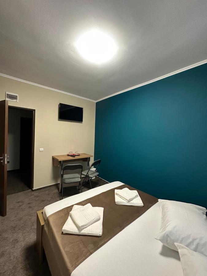 Hotel Freedom&Relax Buzau Exterior foto