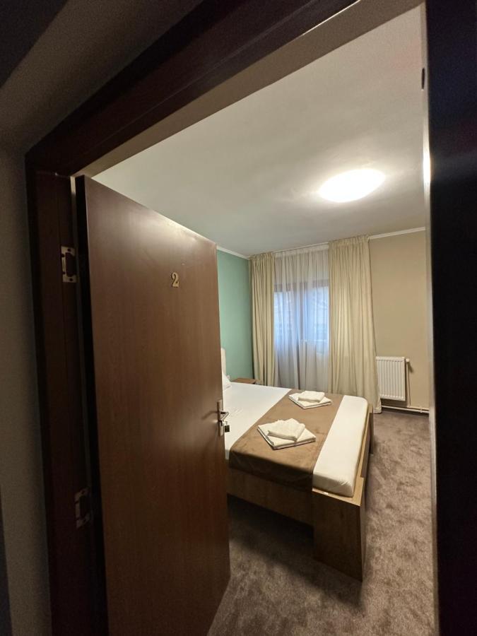 Hotel Freedom&Relax Buzau Exterior foto
