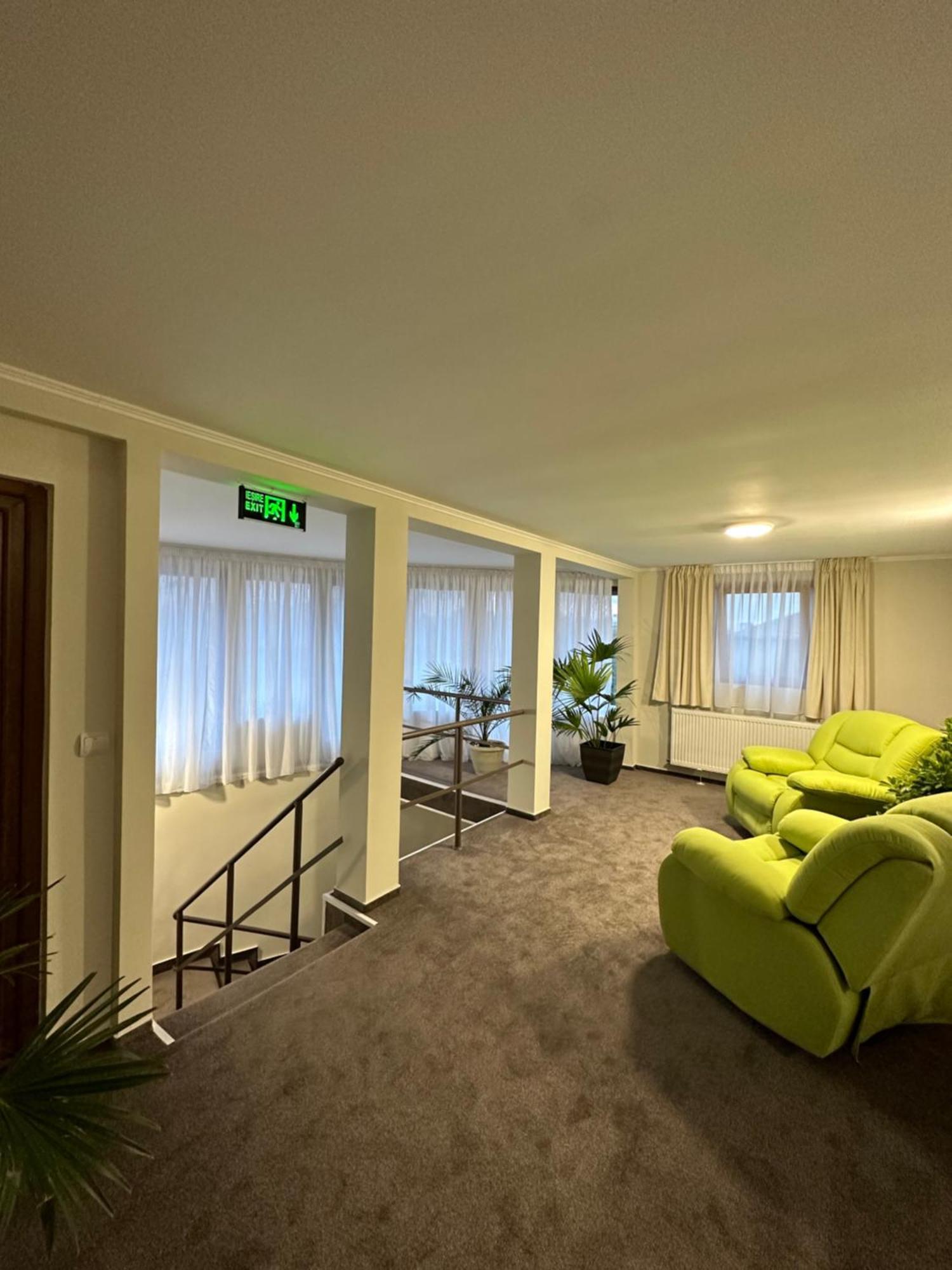 Hotel Freedom&Relax Buzau Exterior foto
